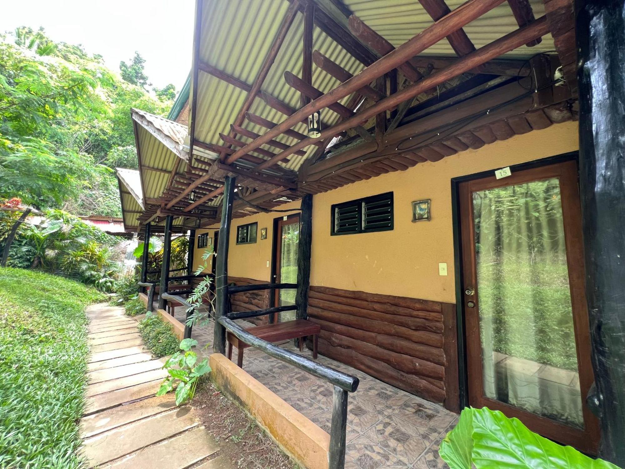 诺维斯旅行者酒店 爱妮岛 外观 照片